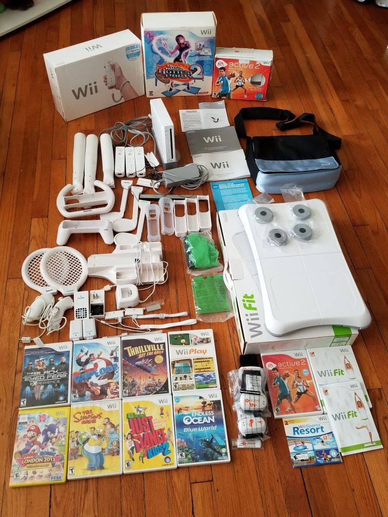 HUGE Wii Bundle for sale! $120 if picked up today!