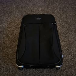 Tumi - Carry On Bag 
