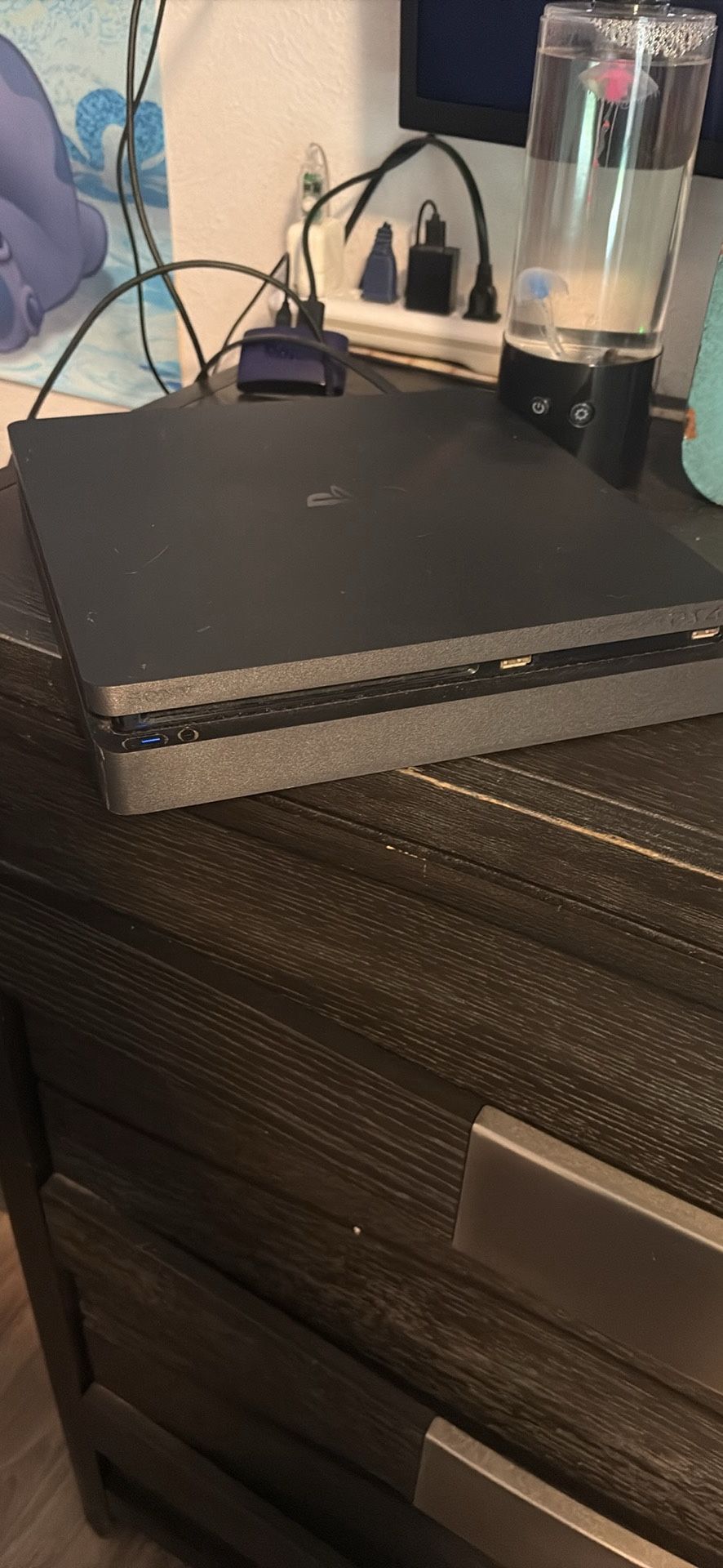 PS4 Slim