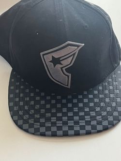 Famous Hat snapback