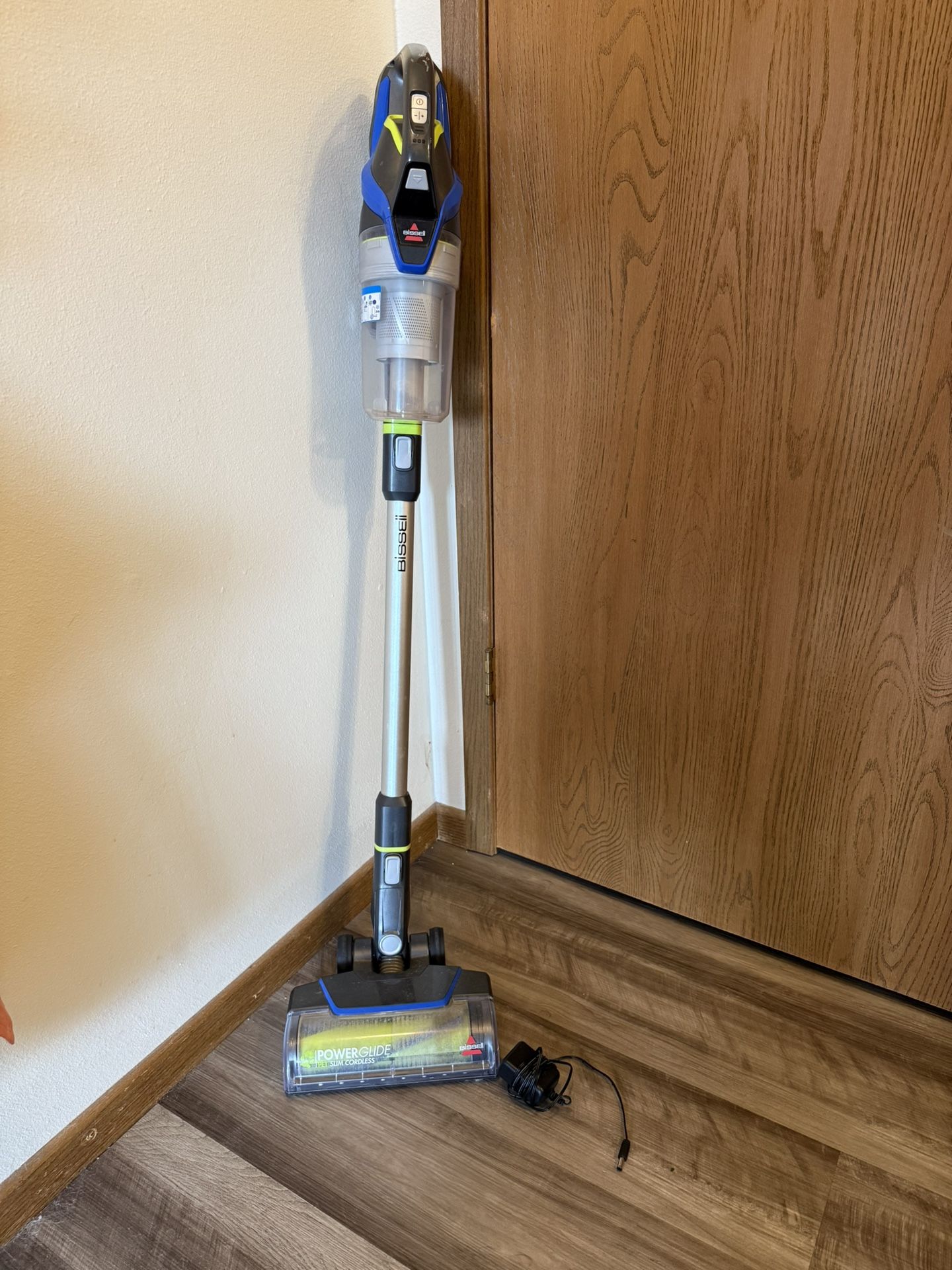 Bissell Powerglide Vacuum Cleaner (cordless)