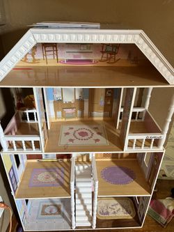 Doll House 