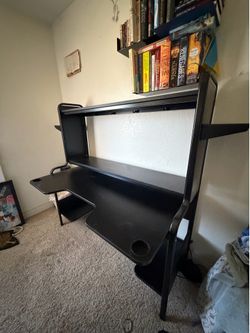 Black Desk