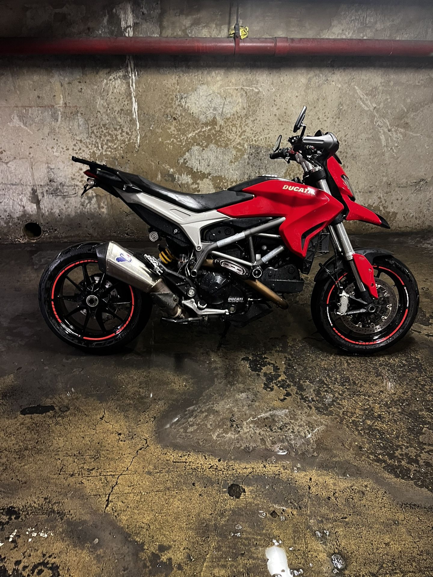 Ducati Hypermotard