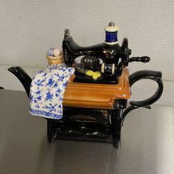 Vintage Paul Cardew Large Porcelain Sewing Machine & Breakfast Teapot 