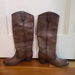 Frye Boots W9