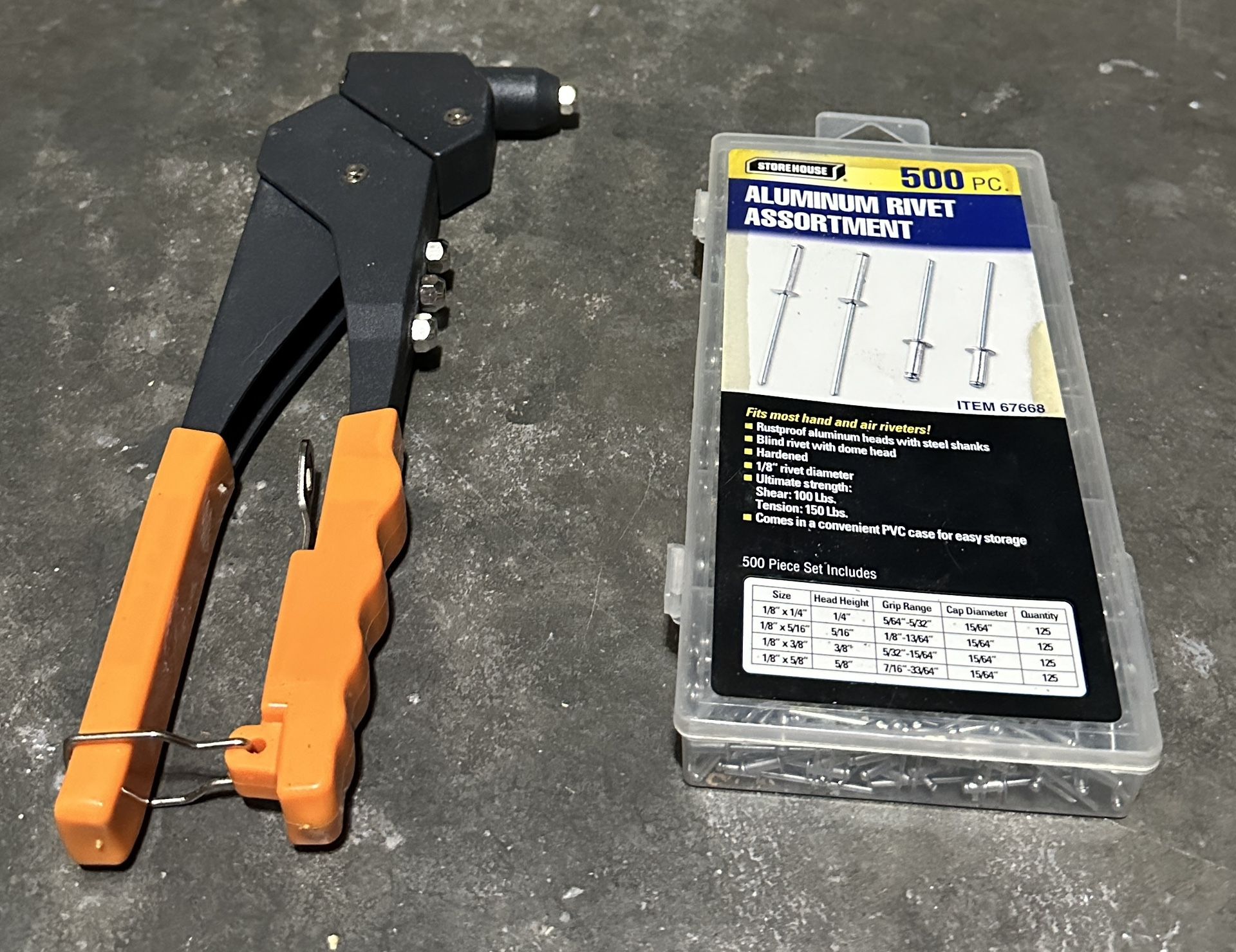 Riveter With 500 Piece Assortment Of Aluminum Rivets