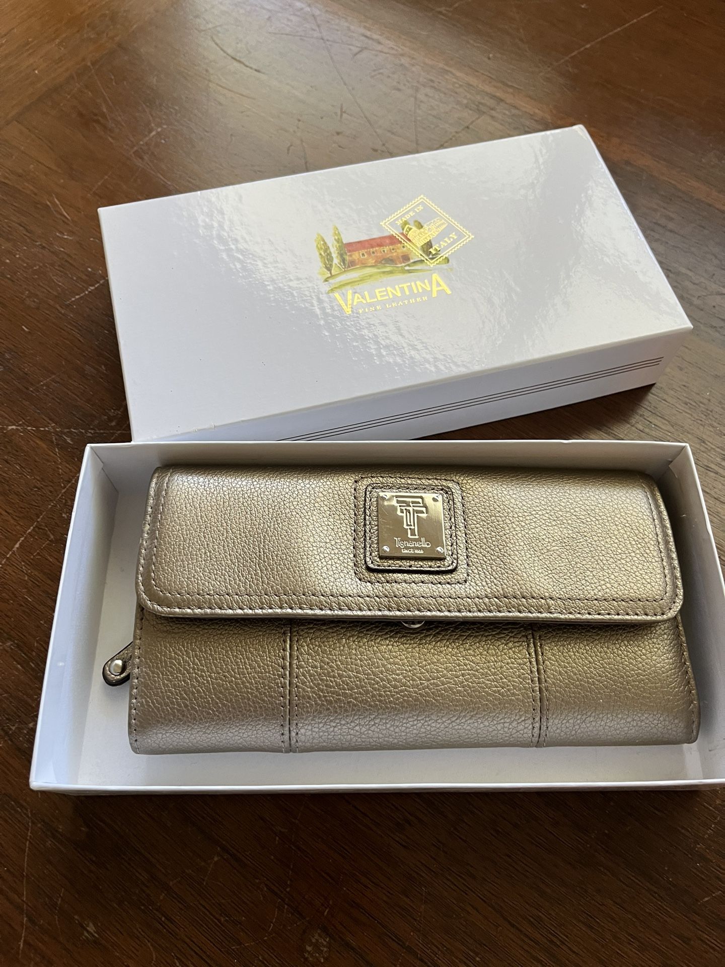 Italian Women’s Wallet - New In Box