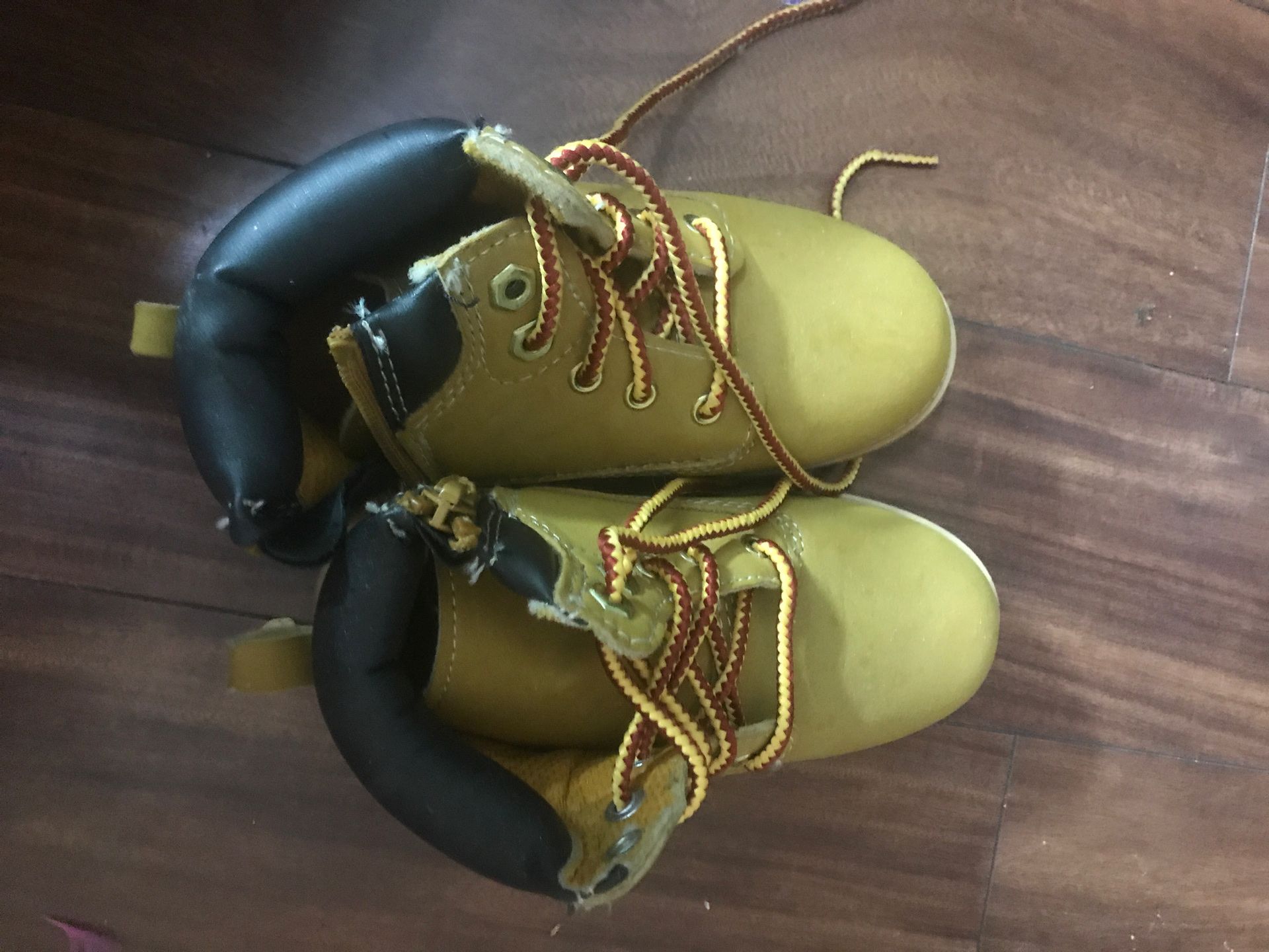 Boy size 10