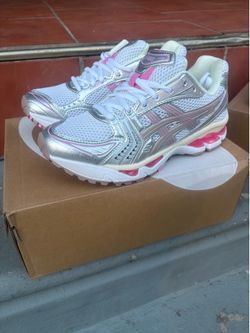 ASICS Gel-Kayano 14