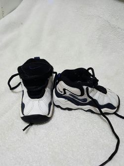 Nike baby size 3c