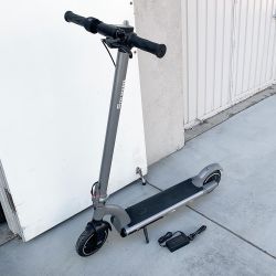 New in Box $180 Electric Foldable Scooter 13.7 Miles Range, 15.5 MPH, 500W Peak Motor, 8” Inner Tires (5th Wheel M1) 