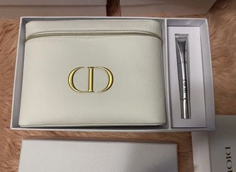 Dior cosmetic pouch with mirror