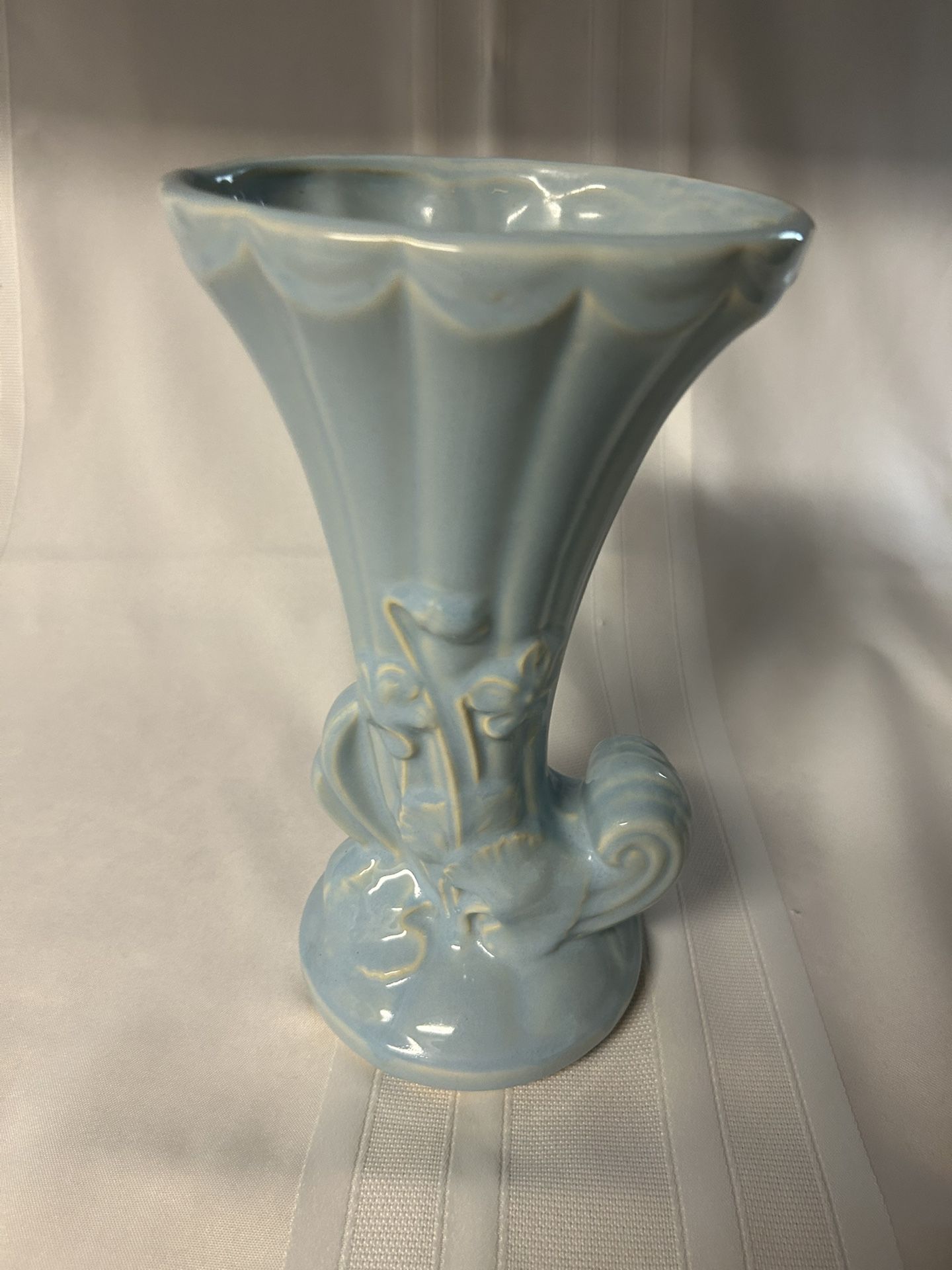 Mid Century Cornucopia Vase (Shawnee)