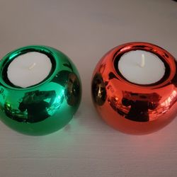 2 Christmas Candle Holders Red & Green VTG Ornaments Shiny Metallic Tealights