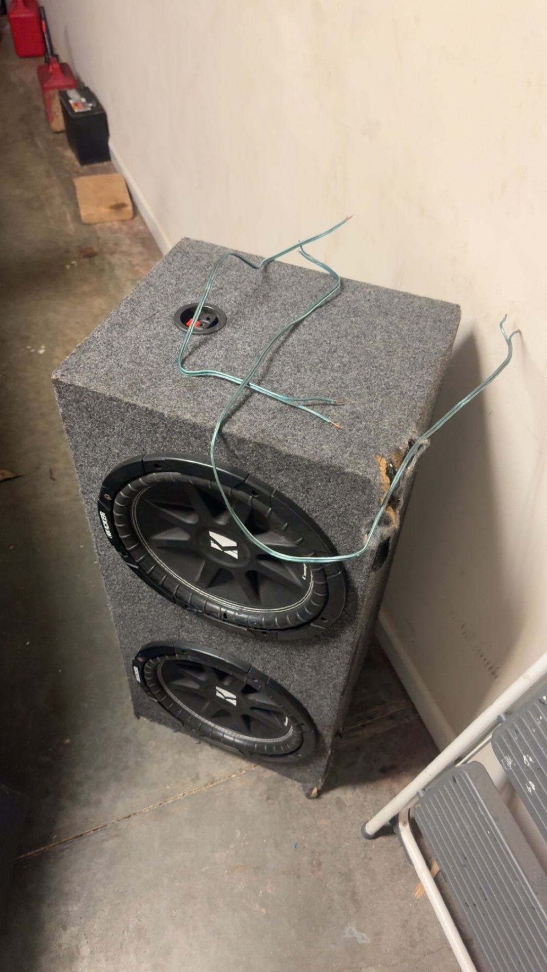 2 12 In Kicker Subwoofer