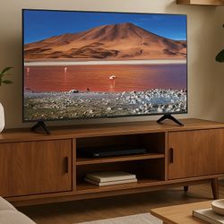 Samsung 50” 4K Crystal UHD Smart TV – Excellent Condition