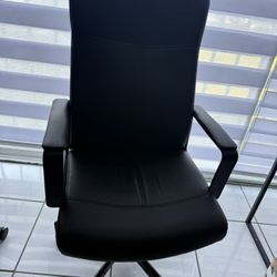 Office Chair/ Silla De Oficina 