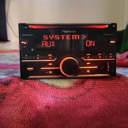 Pioneer Double Din CD Player With Bluetooth 