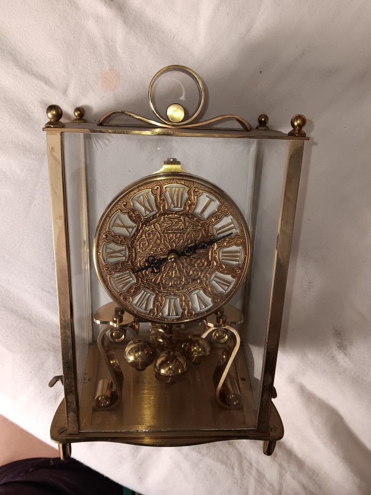 Kieninger & Obergfell KUNDO 400 Day Clock Black Forest Square Base Germany