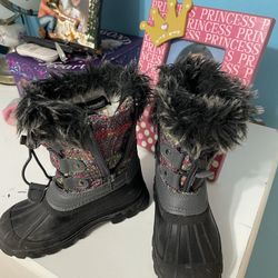 snow boots girls size 11
