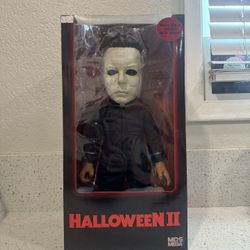 Michael Myers Mezco Mega Scale