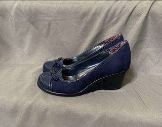 Girls Size 6 Blue Suede Wedge Shoes