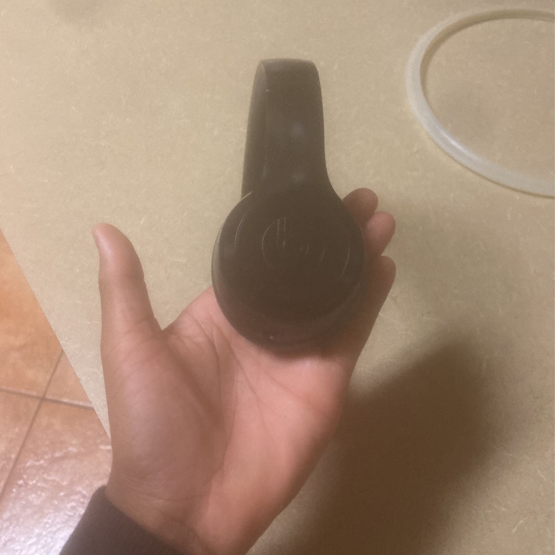 Beats Solo 3 / Just Can’t Charge But All Else Good Headphones