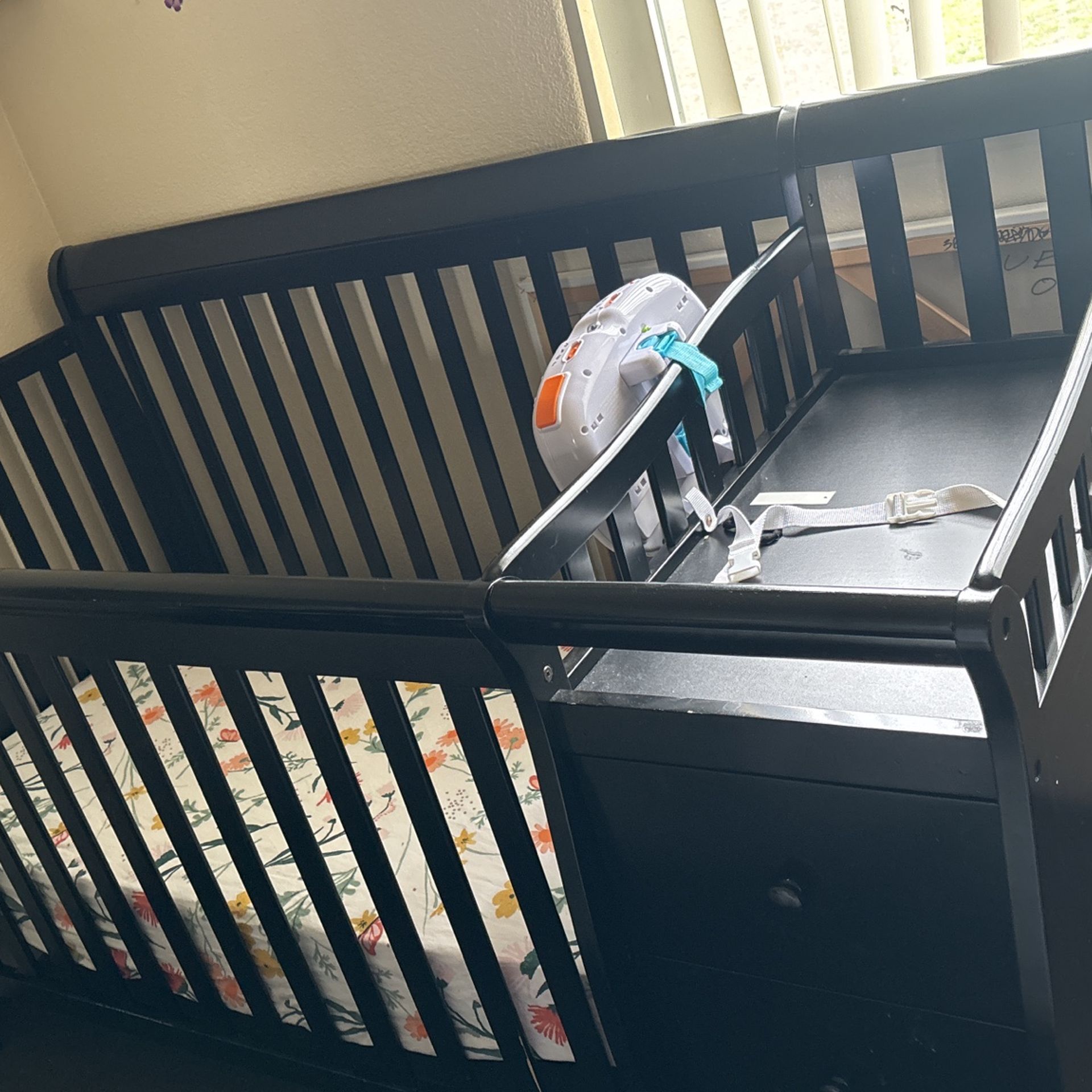 baby crib