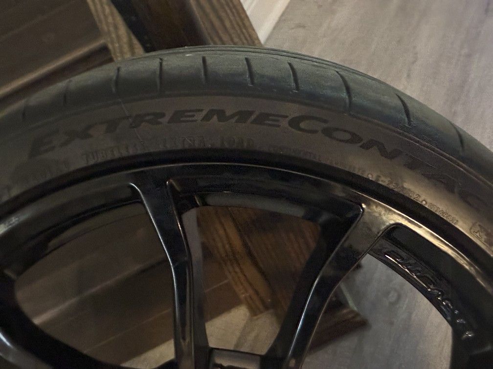 C7 STOCK RIMS AND TIRES And 2 C7 REAR RIMS 12×10