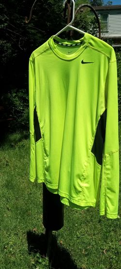 T shirt large.  Dri cotton.