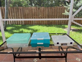 5 Plastic Storage Containers , Crafts , Arts , Markers