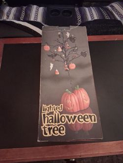 Lighted Halloween Tree with Ornaments