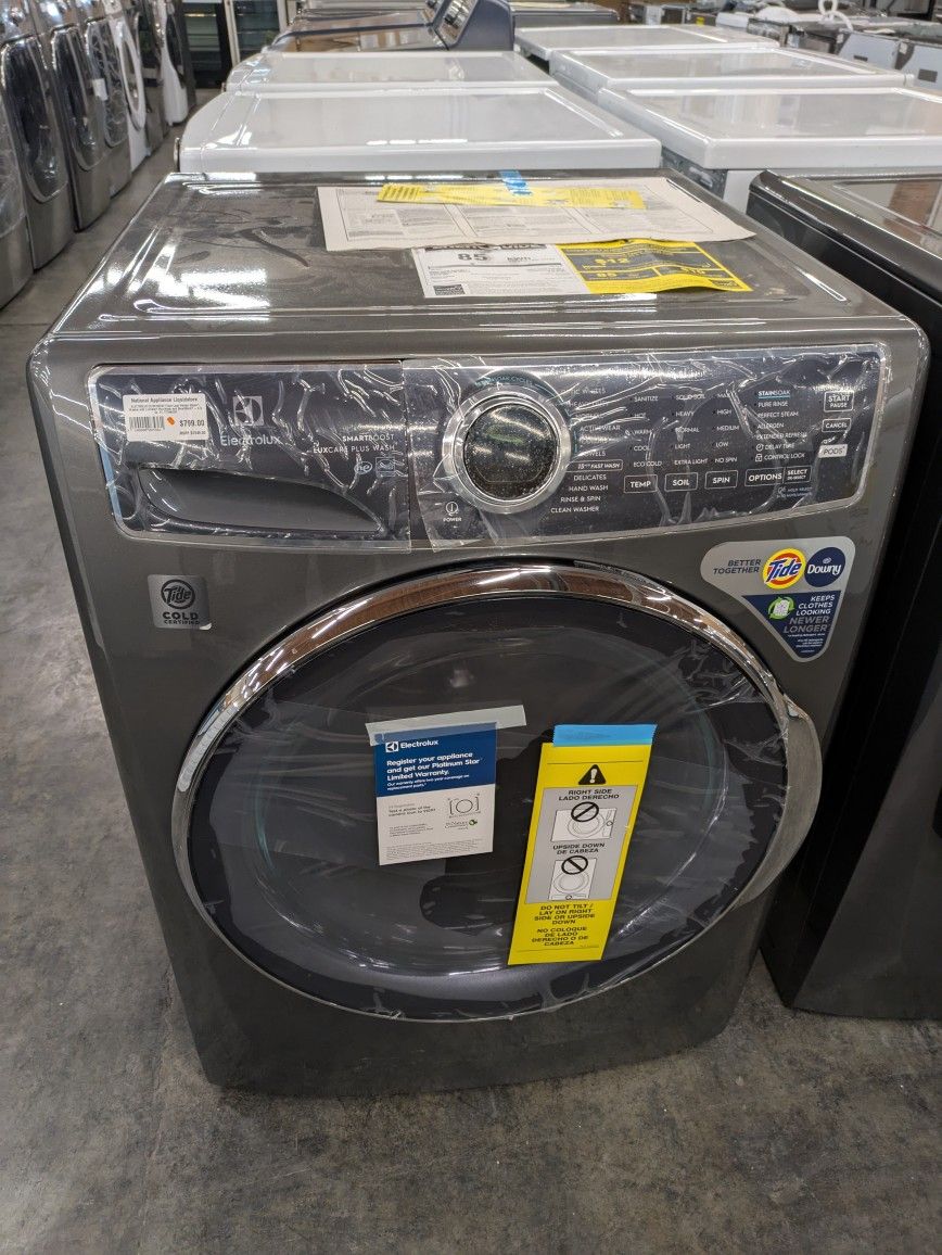 Electrolux ELFW7637AT
27 Inch Front Load Washer