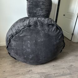 Oversized Bean bags w Footstools 