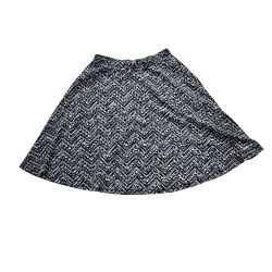 Bobeau black/white zig zag patterned skater skirt, M. EUC.