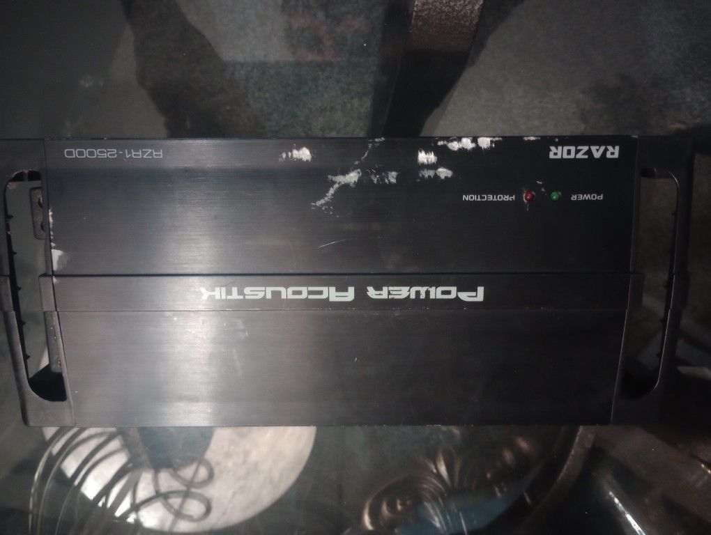 2500 Watt Amp