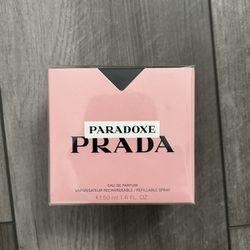 Prada Paradoxe Eau de Parfum