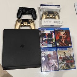 Play Station 4 + 3 Consoles + 4 Games
