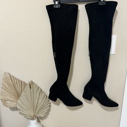 Women’s Thigh High Boots Size 7