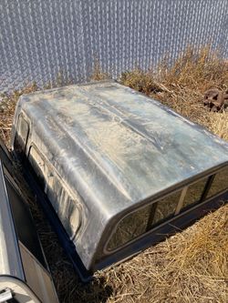 Camper shell
