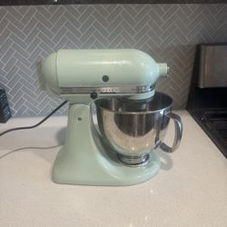 Kitchen Aid Stand Mixer Artisan 