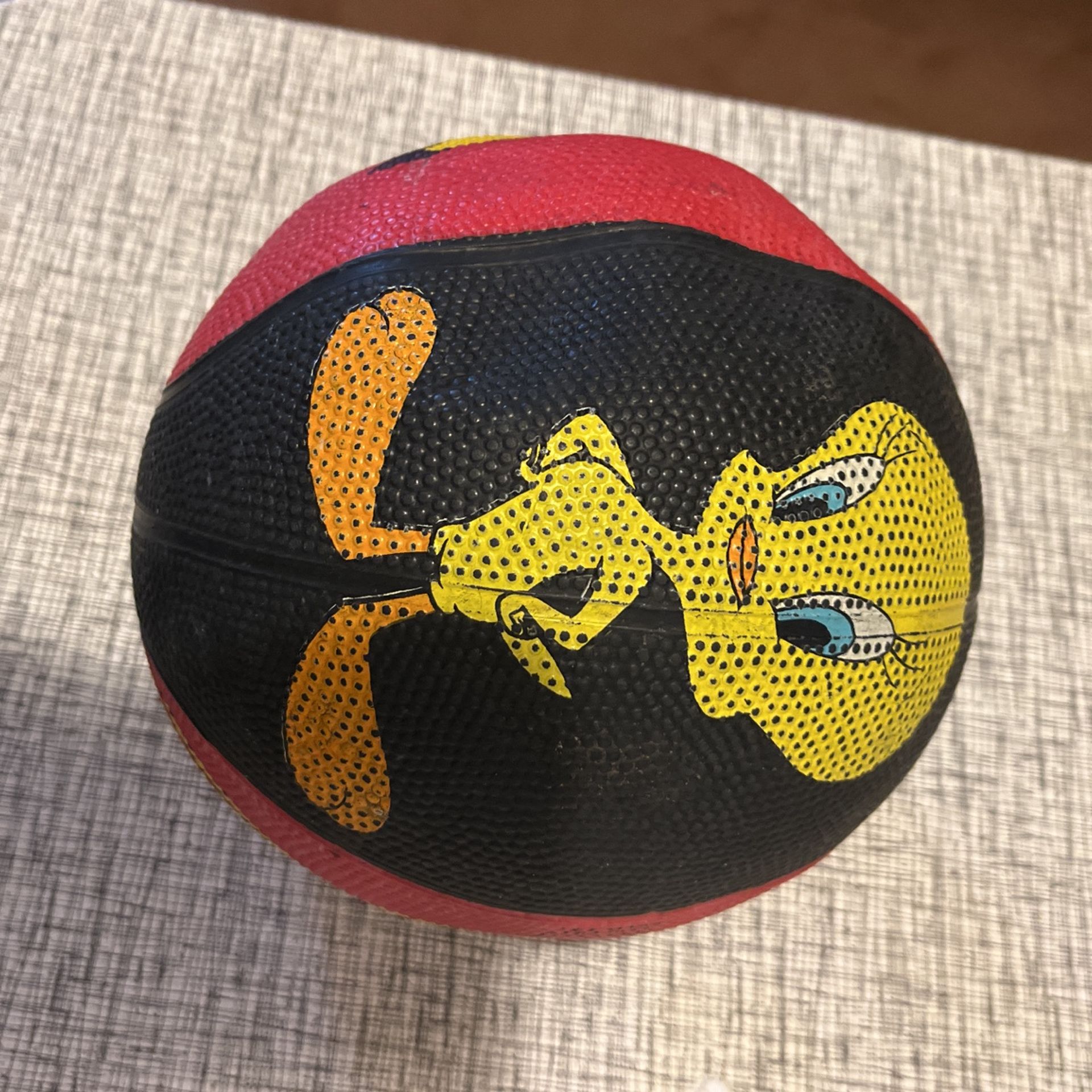Tweety Bird Small Basketball Vintage