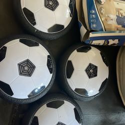 4 Pcs Hover Soccer Ball New Without The Box