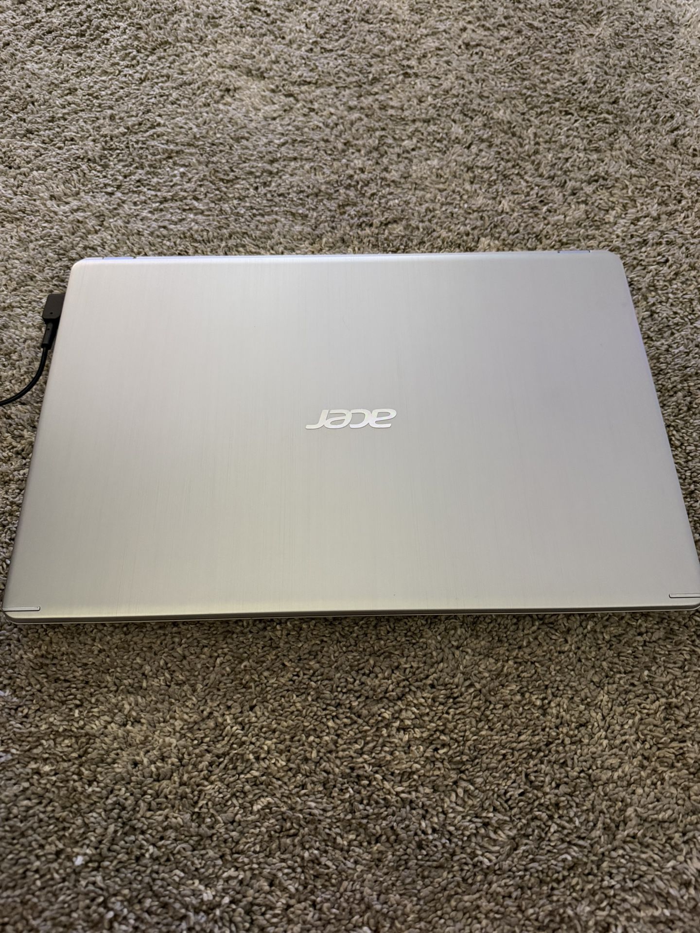 ACER Aspire AMD Ryzen 3 3200U