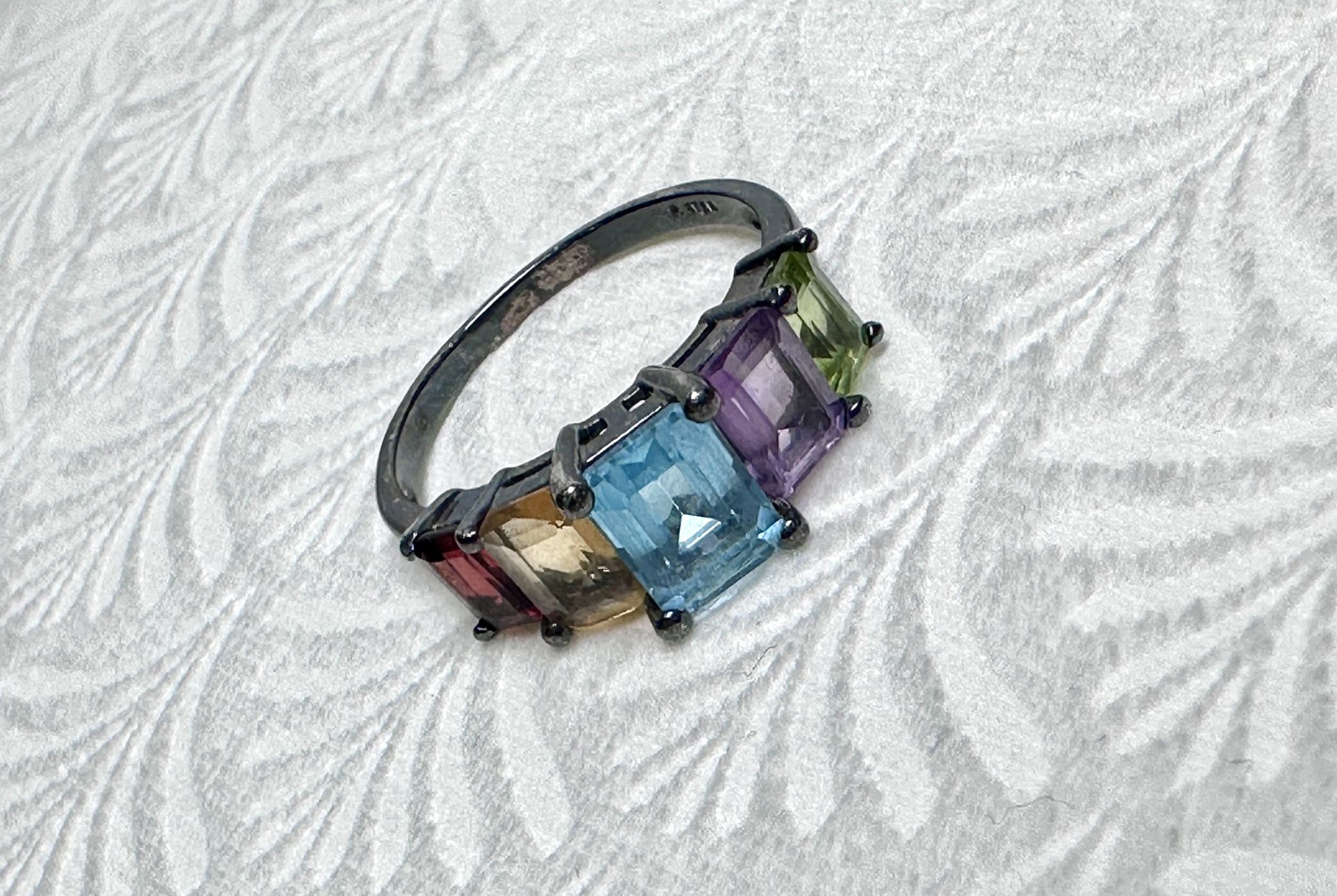 Vintage Estate Ring Sterling Silver Ring Size 7.75 Women’s Multicolored Stones