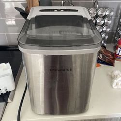 Frigidaire Ice Maker