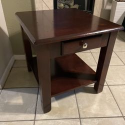 (1) Side table with drawer, solid wood 