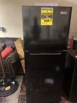 Magic  Chef 10.0 Cubic Refrigerator 