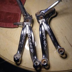 01-03 Suzuki GSXR 600 750 Oem Passenger Foot Peg Rests In Chrome 